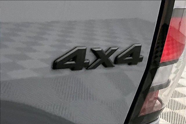 New 2026 Nissan Frontier SV w/ Tow Package image 19