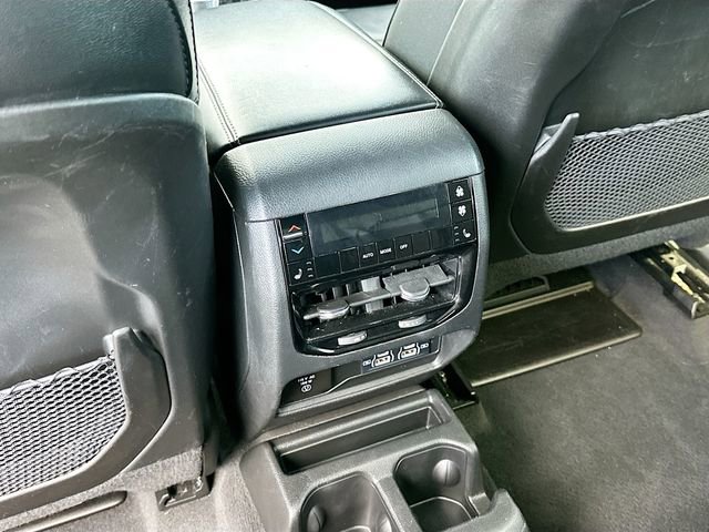 Used 2024 Jeep Grand Cherokee L Limited w/ Luxury Tech Group II image 26