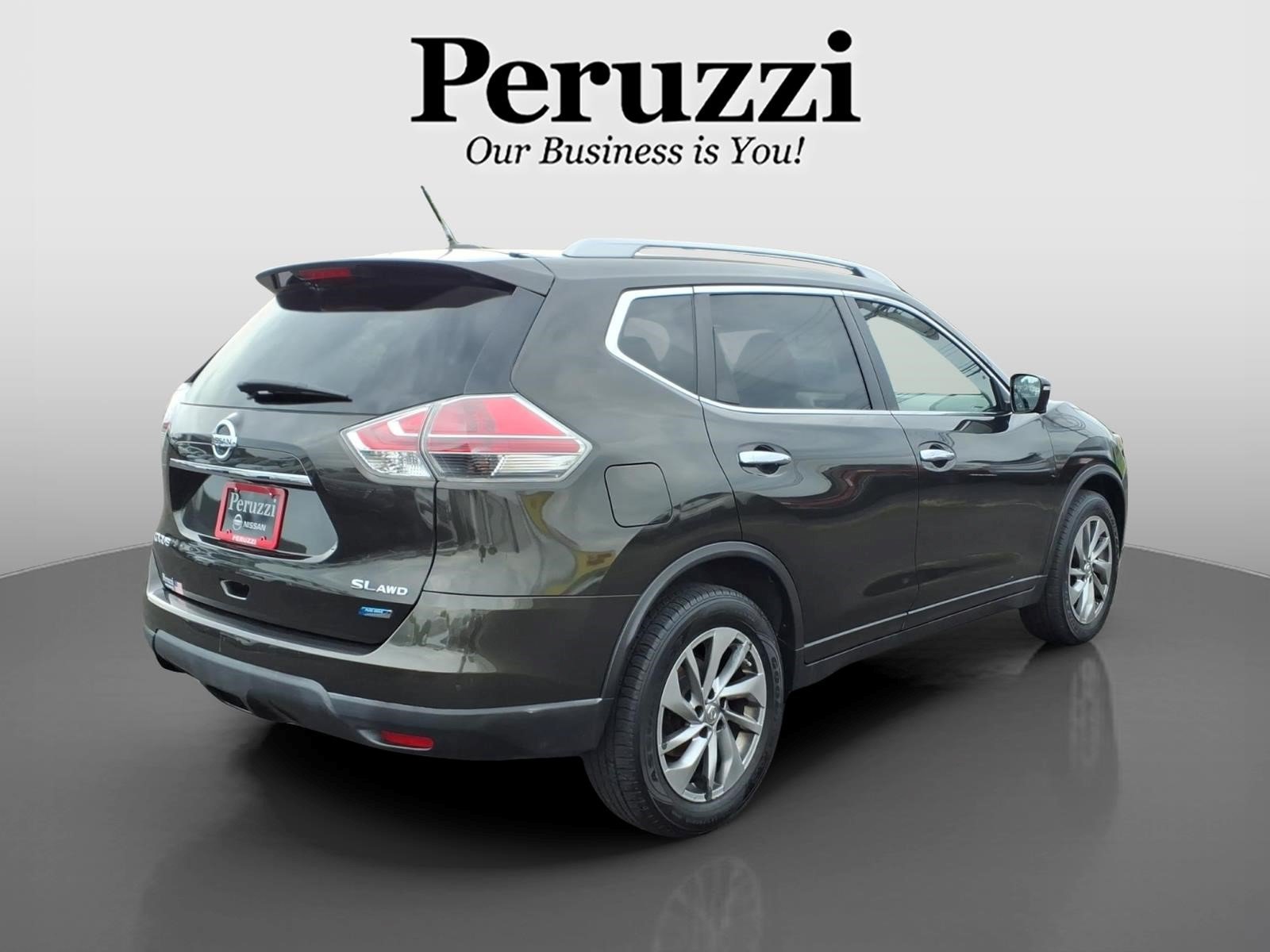 Used 2014 Nissan Rogue SL AWD/4WD image 3
