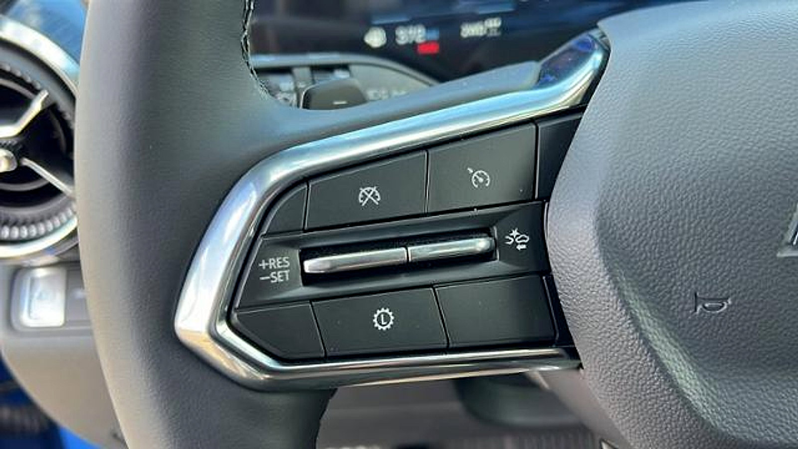 New 2026 Chevrolet Equinox ACTIV w/ Convenience Package III image 24