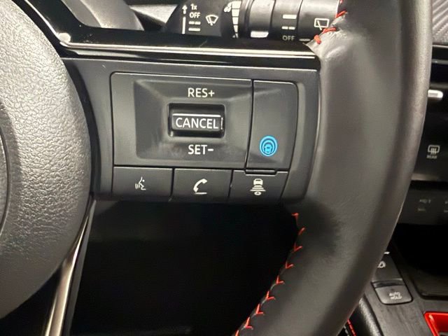 Used 2025 Nissan Kicks SR image 18