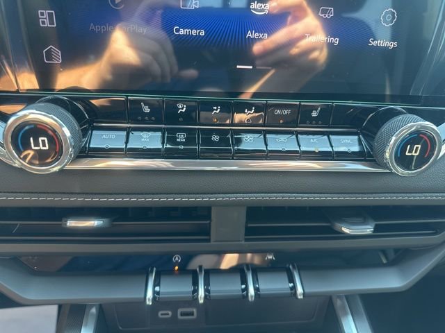 New 2025 Chevrolet Colorado LT w/ LT Convenience Package image 17