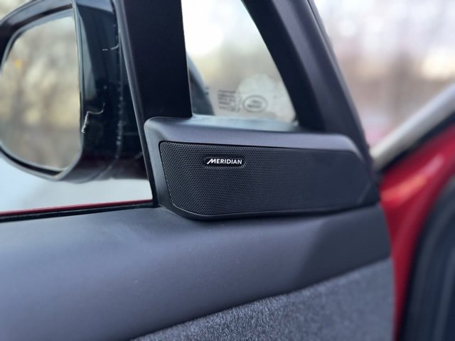 Used 2025 Land Rover Range Rover Sport SE image 11