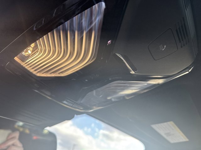 Certified 2023 BMW X7 xDrive40i w/ M Sport Package image 34