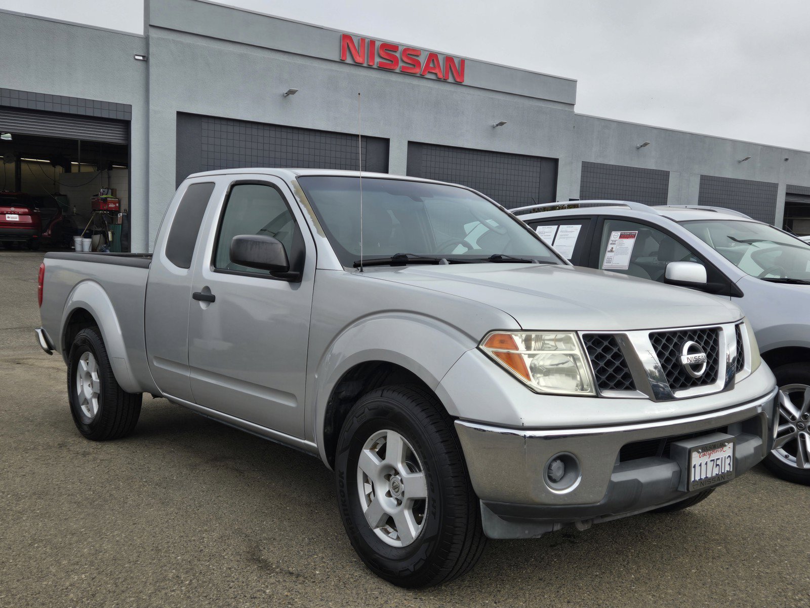 Used 2005 Nissan Frontier SE w/ (P01) Power Pkg RWD image 1