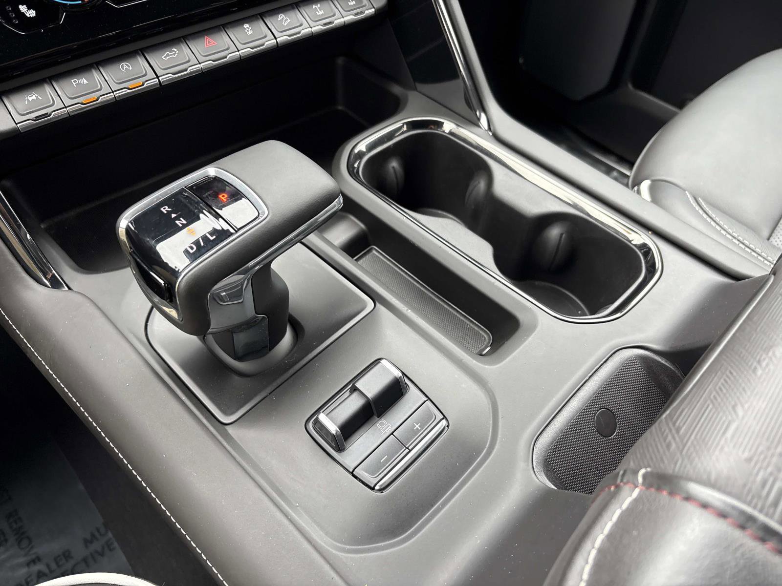 Certified 2024 GMC Sierra 1500 AT4X w/ AT4X AEV Edition image 27