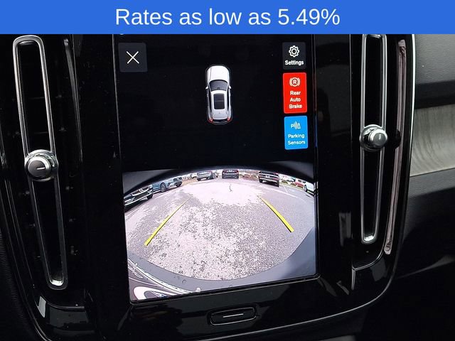 Certified 2023 Volvo XC40 B5 Plus w/ Climate Package image 23