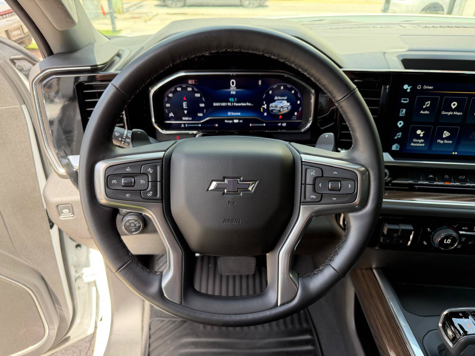 Used 2025 Chevrolet Silverado 1500 RST RWD image 35