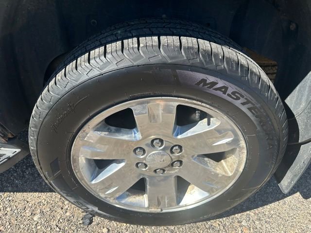 Used 2009 GMC Yukon SLT w/ Preferred Package AWD/4WD image 13