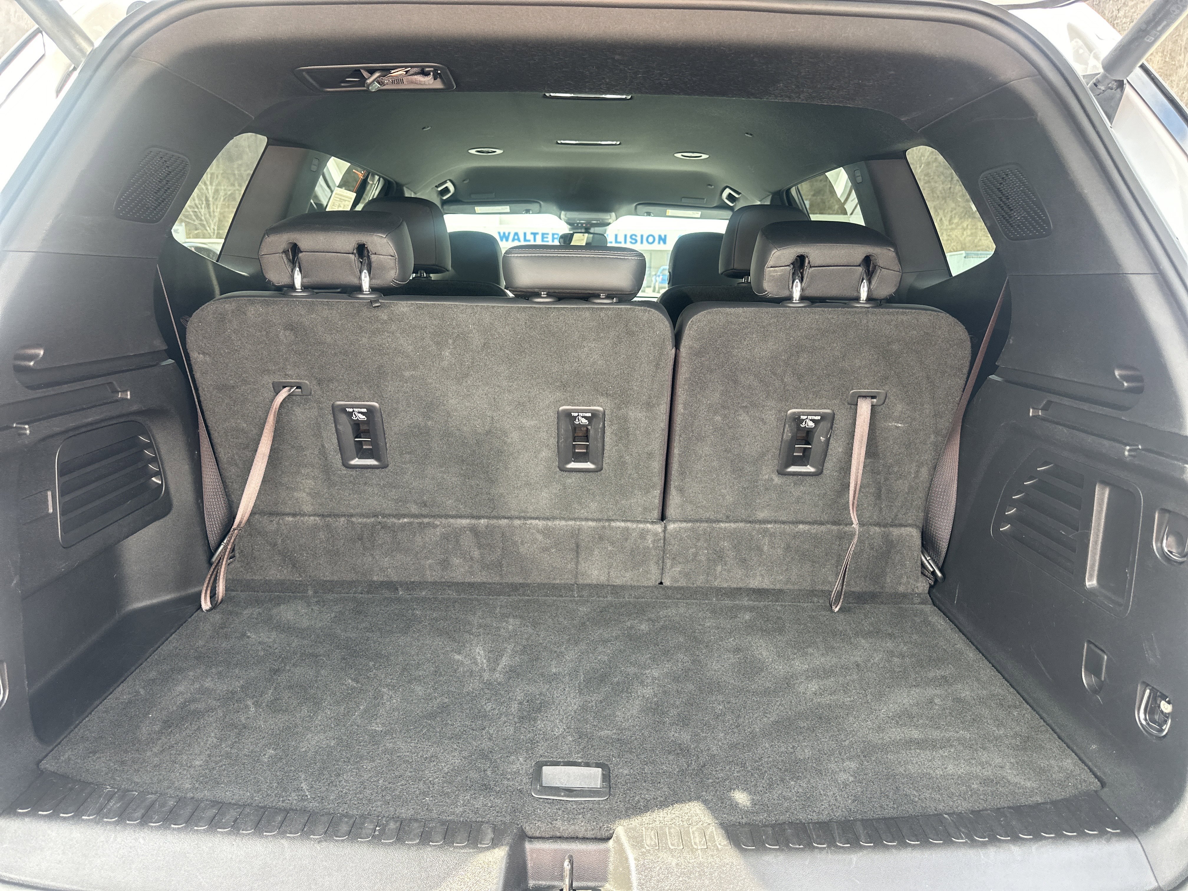 Used 2025 Buick Enclave Preferred image 7