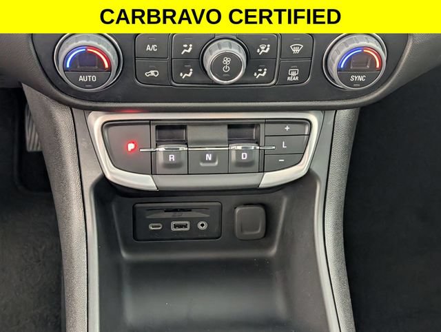 Certified 2024 GMC Terrain SLT FWD image 21