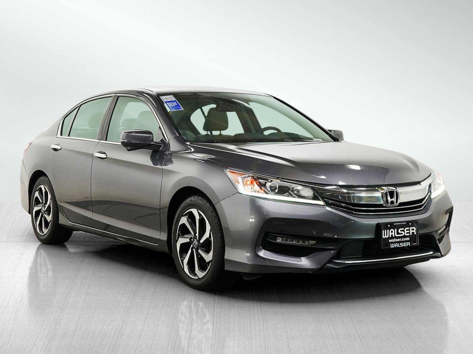 Used 2016 Honda Accord EX image 7