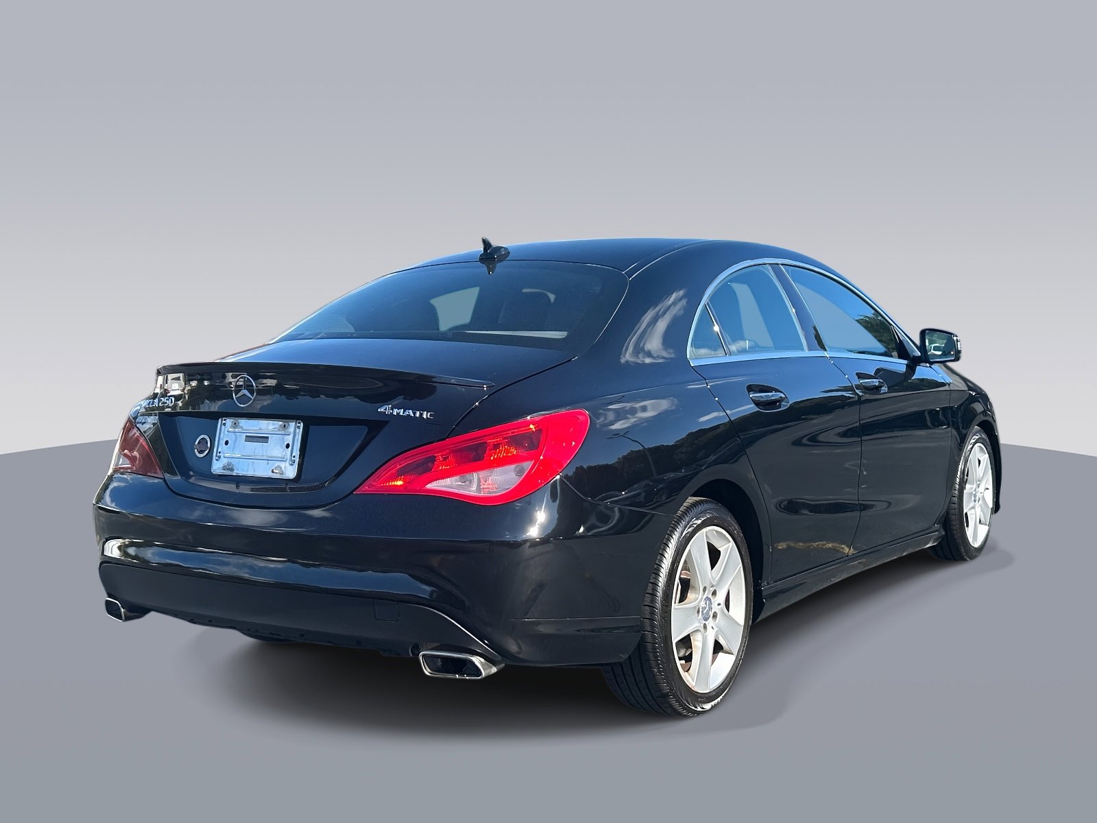 Used 2015 Mercedes-Benz CLA 250 4MATIC image 3