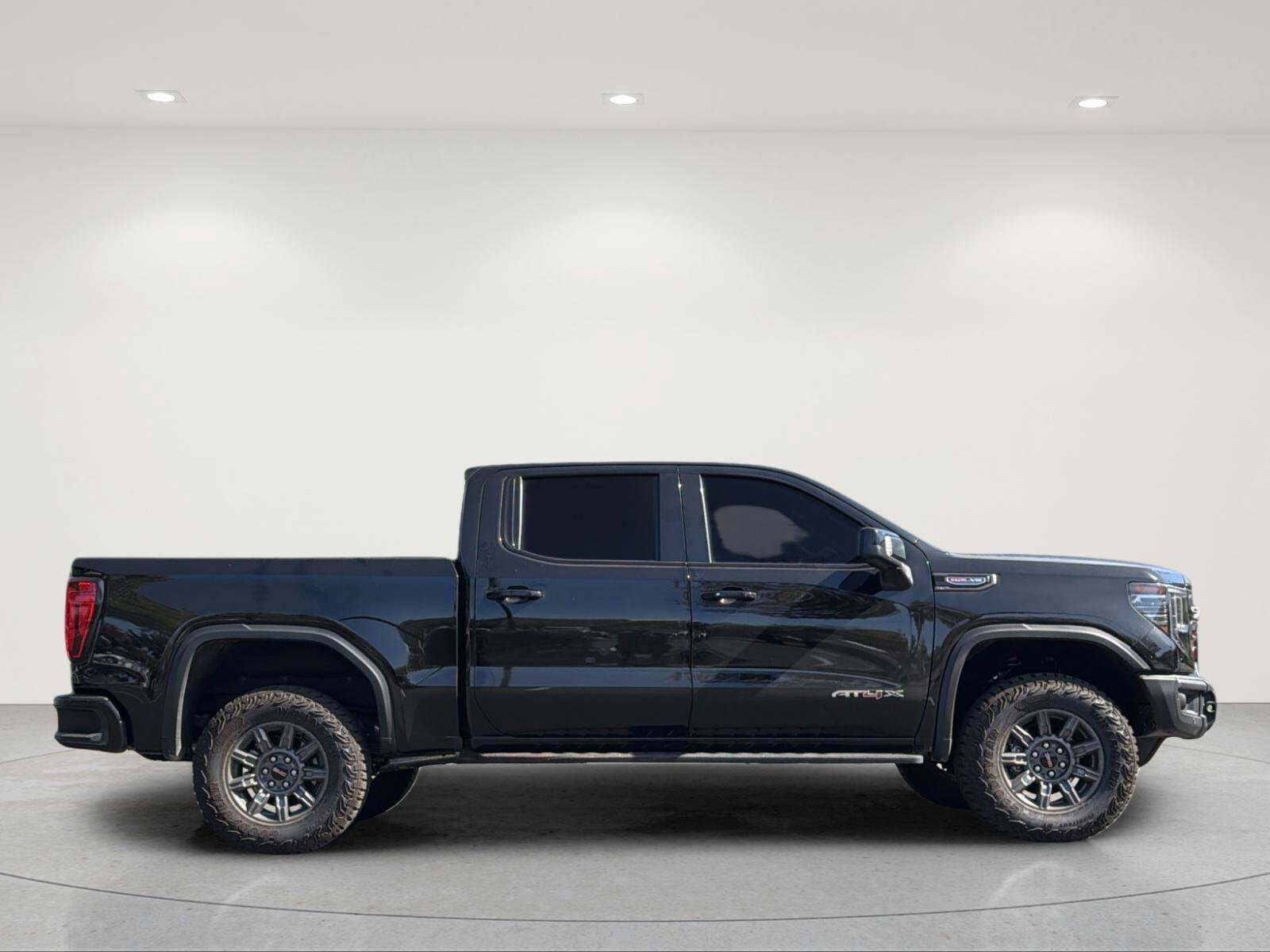 Used 2026 GMC Sierra 1500 AT4X AWD/4WD image 5