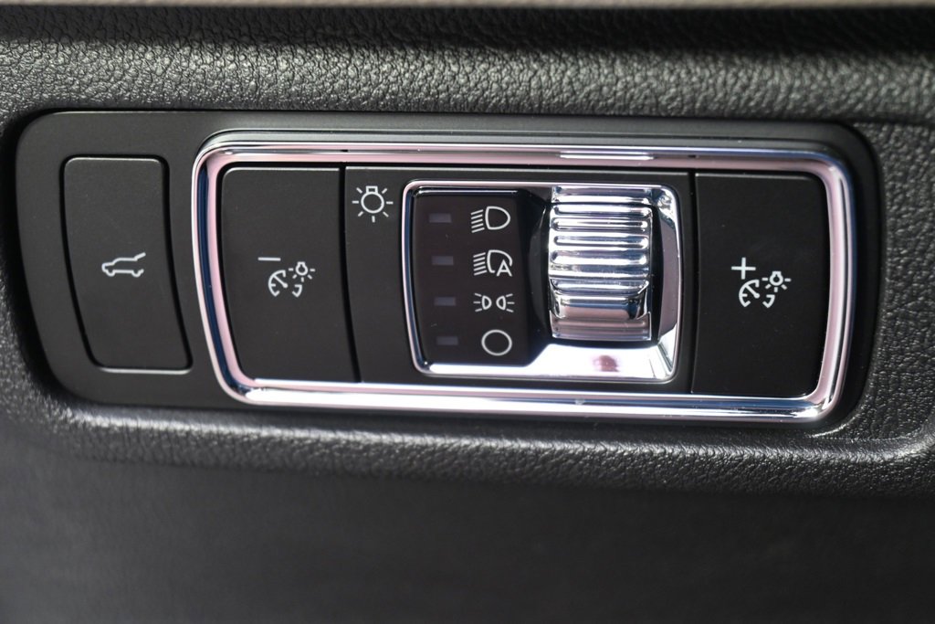 New 2025 Lincoln Corsair Reserve w/ Towing Package image 22