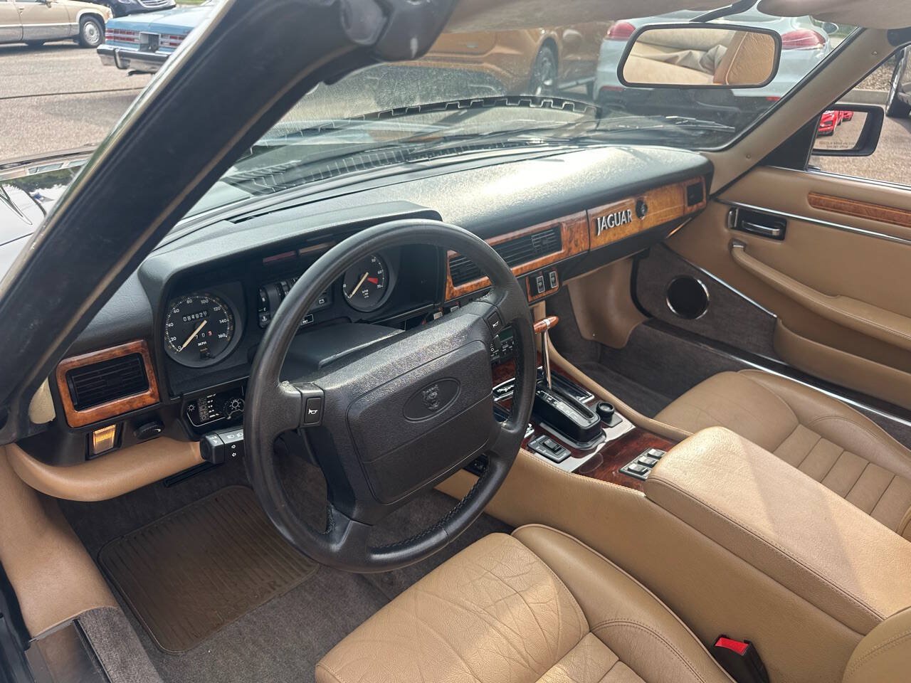 Used 1990 Jaguar XJS V12 Convertible RWD image 17
