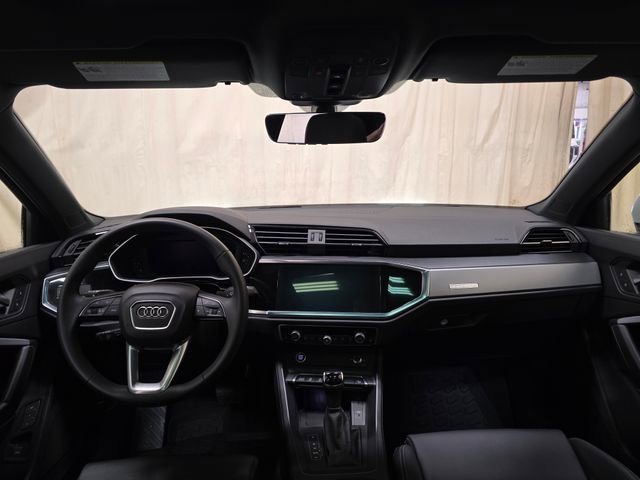 Certified 2025 Audi Q3 2.0T Premium w/ Convenience Package image 31