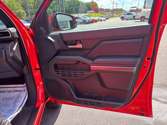Used 2024 Toyota Tacoma TRD Off-Road AWD/4WD image 40