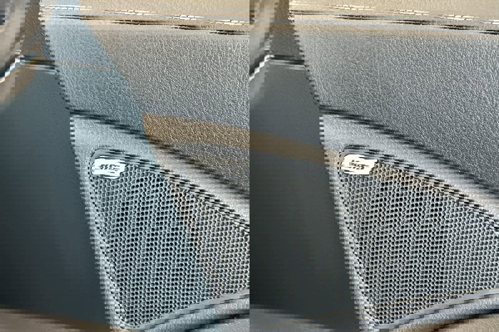 Used 2018 Chevrolet Corvette Stingray Coupe w/ 1LT image 15