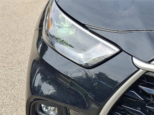 Used 2022 Toyota Highlander XLE AWD/4WD image 9