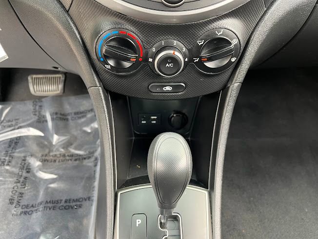 Used 2017 Hyundai Accent SE image 18