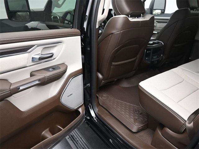 Used 2025 RAM 1500 Laramie image 16