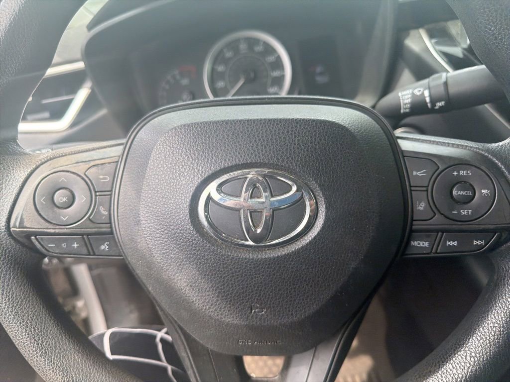 Used 2021 Toyota Corolla LE w/ LE Convenience Package FWD image 5