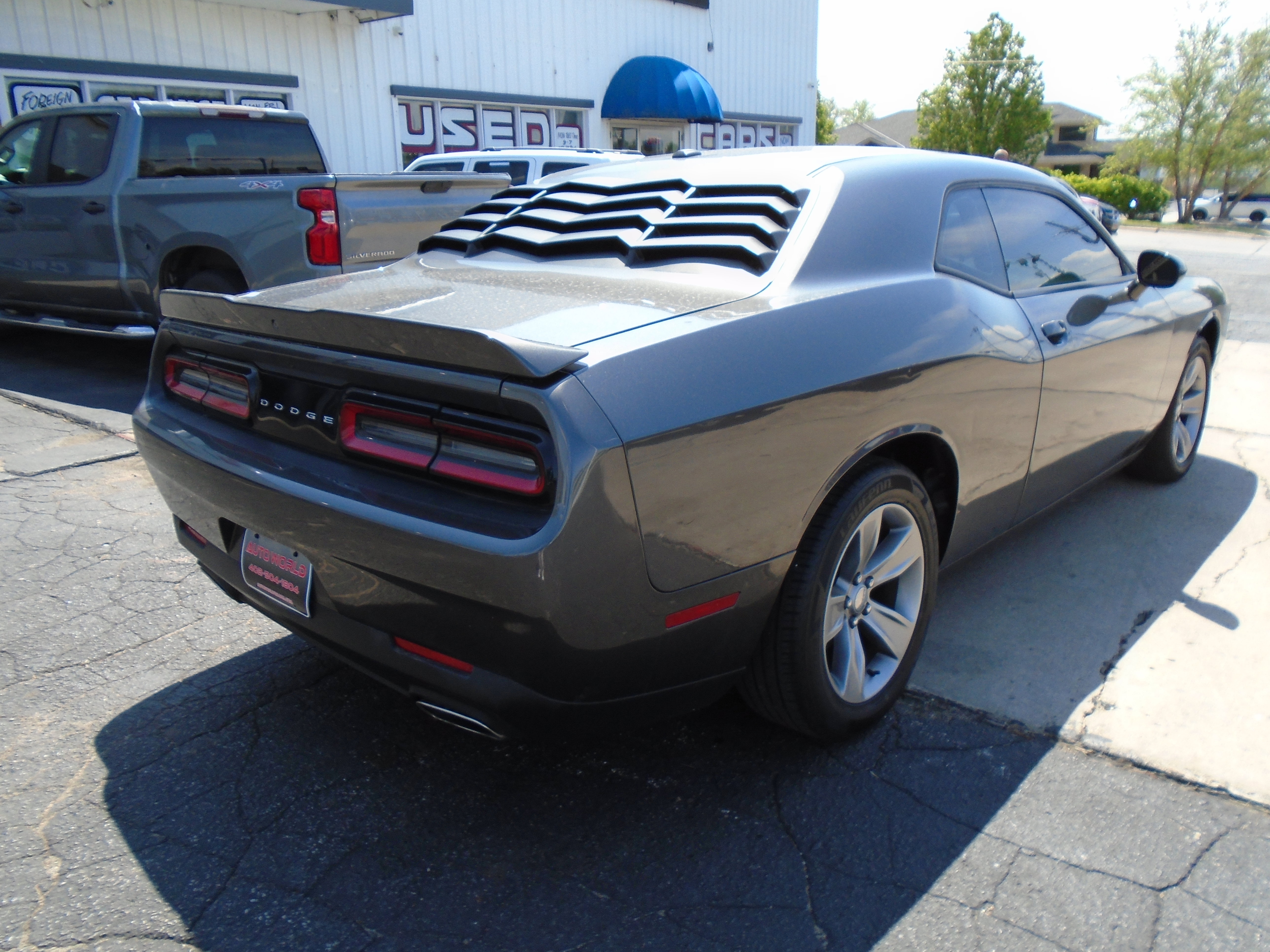 Used 2019 Dodge Challenger SXT w/ Cold Weather Group RWD image 2