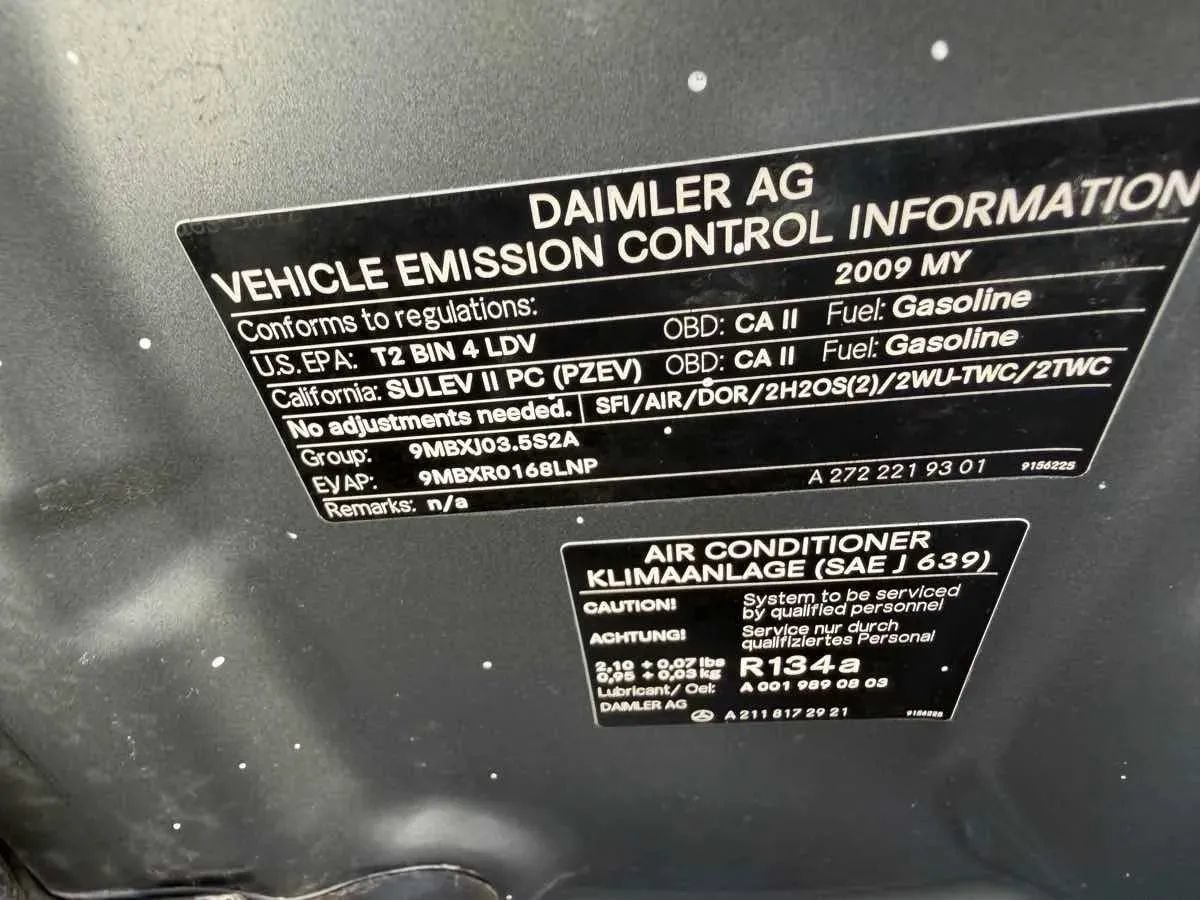 Used 2009 Mercedes-Benz E 350 Sedan image 17