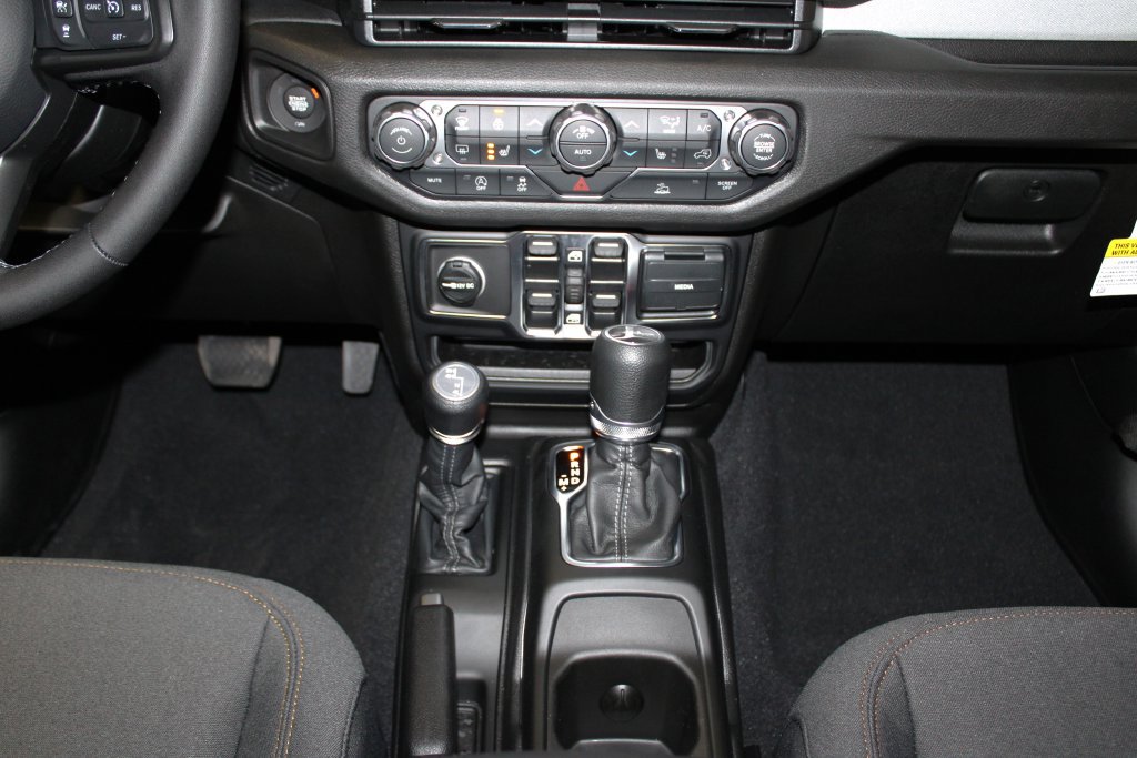 New 2026 Jeep Gladiator Sport AWD/4WD image 21