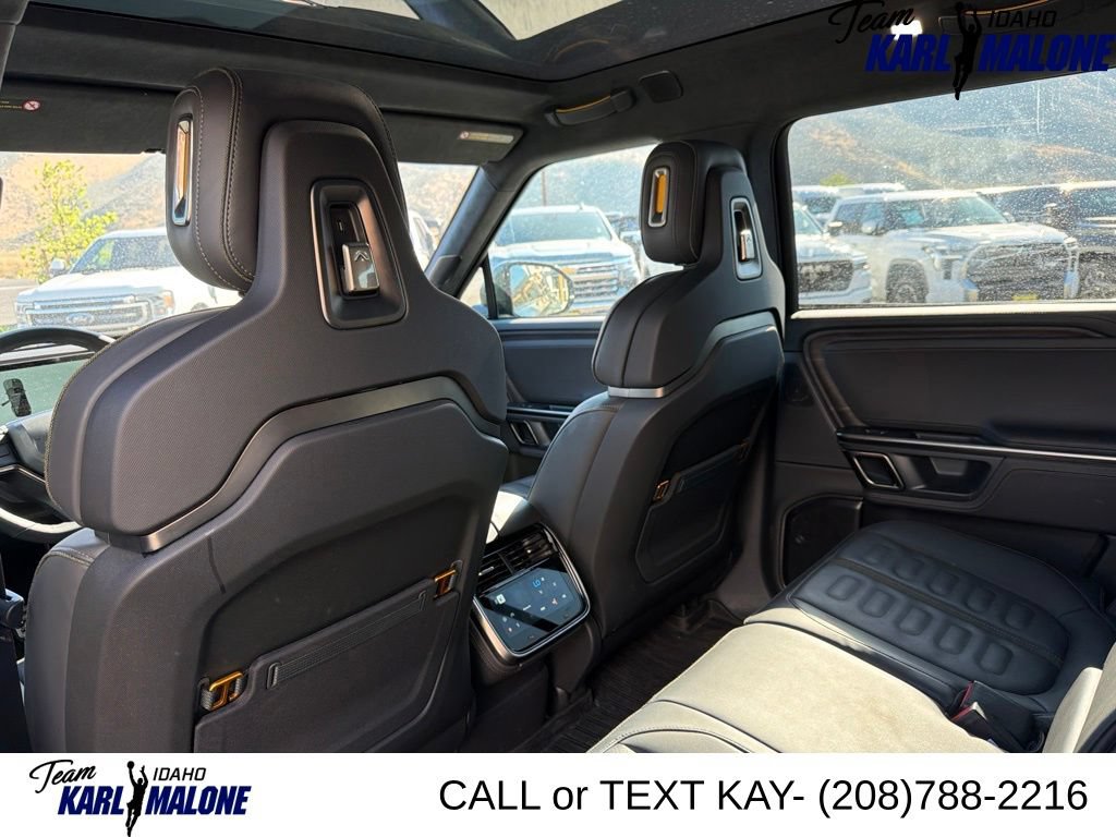 Used 2023 Rivian R1S Adventure AWD/4WD image 21