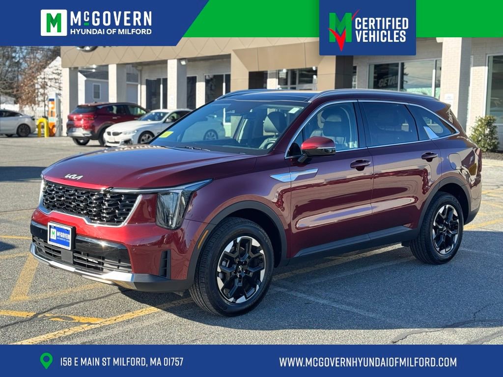 Used 2024 Kia Sorento S w/ Panoramic Sunroof Package