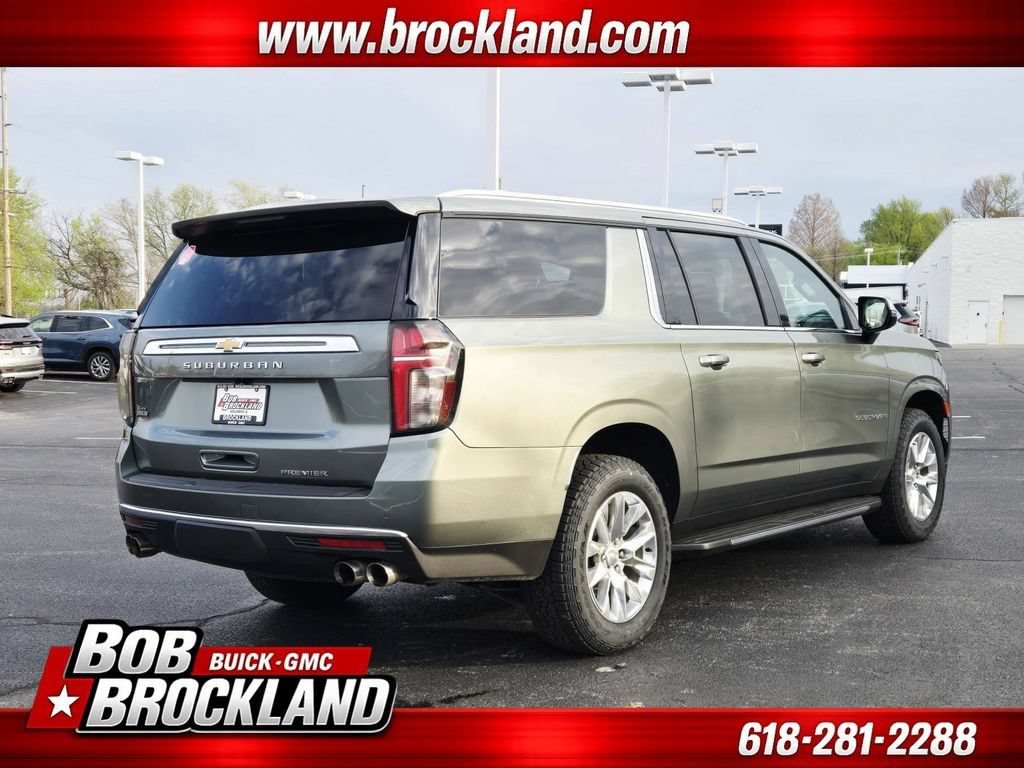 Used 2023 Chevrolet Suburban Premier AWD/4WD image 3