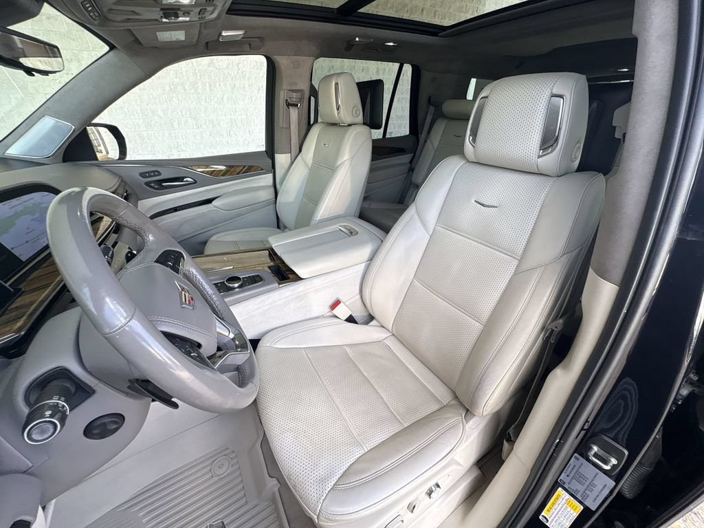 Certified 2021 Cadillac Escalade Premium Luxury Platinum AWD/4WD image 20