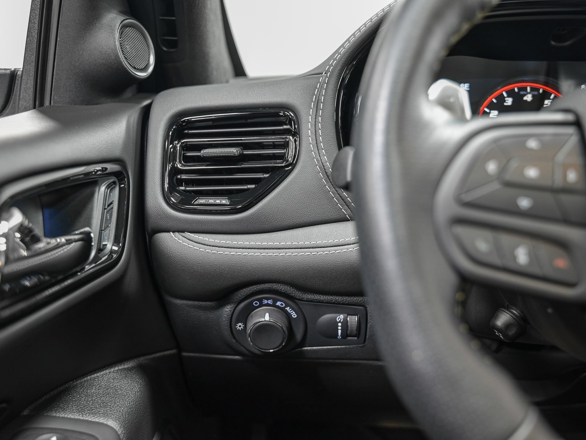 Used 2024 Dodge Durango SRT AWD/4WD image 18