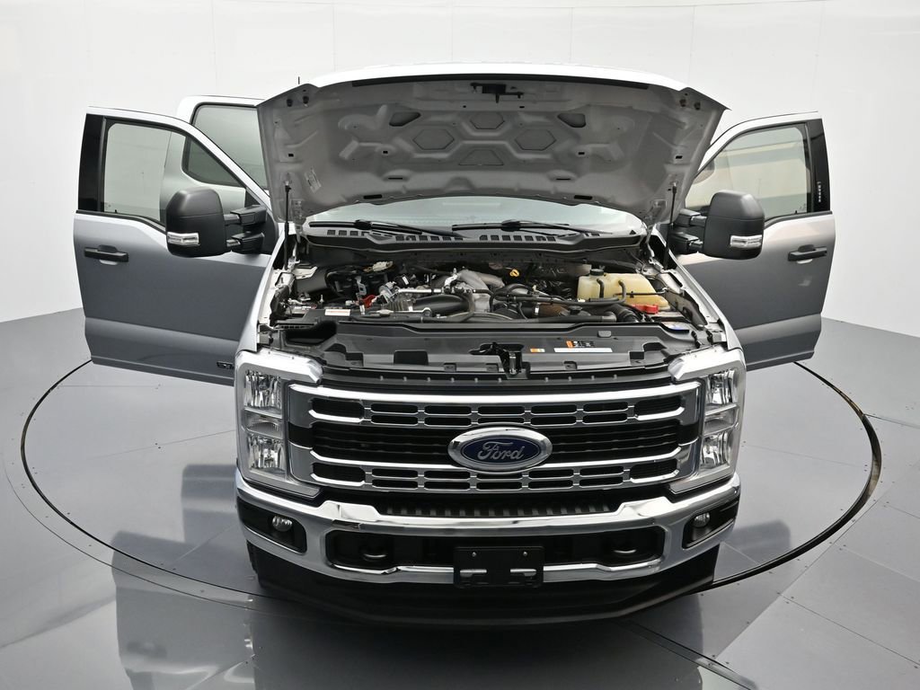 Used 2024 Ford F350 XLT image 42