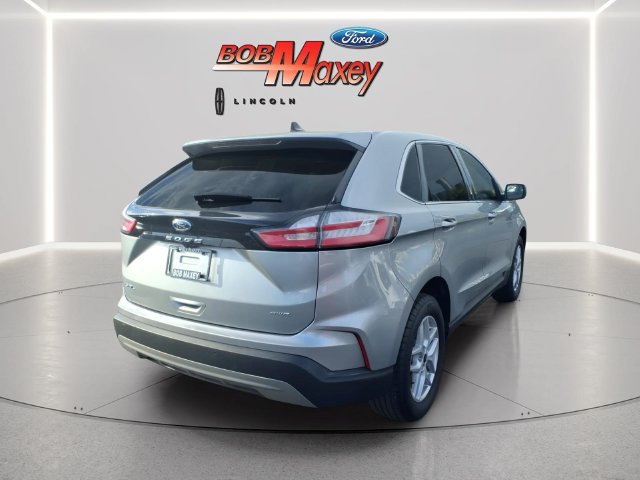 Used 2024 Ford Edge SEL w/ Convenience Package AWD/4WD image 4