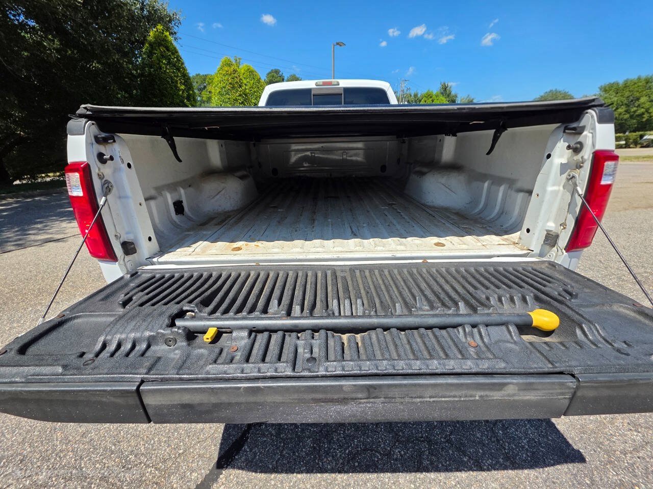 Used 2009 Ford F350 Lariat AWD/4WD image 7