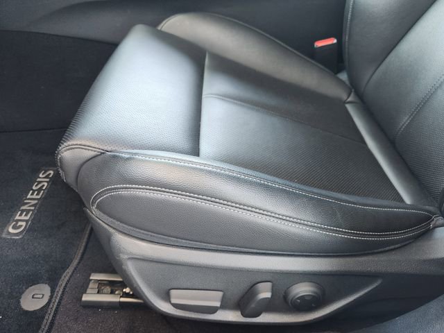 Used 2022 Genesis G70 2.0T image 23