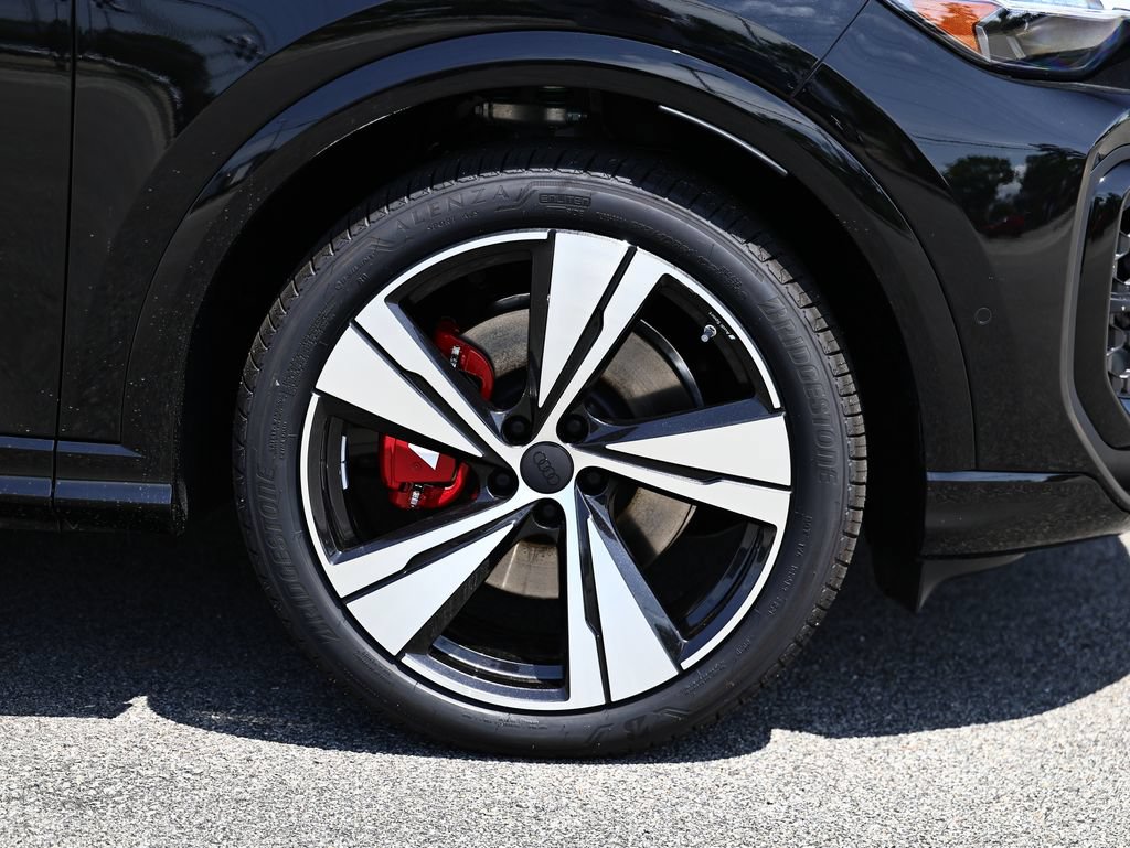 New 2026 Audi SQ5 Prestige AWD/4WD image 5