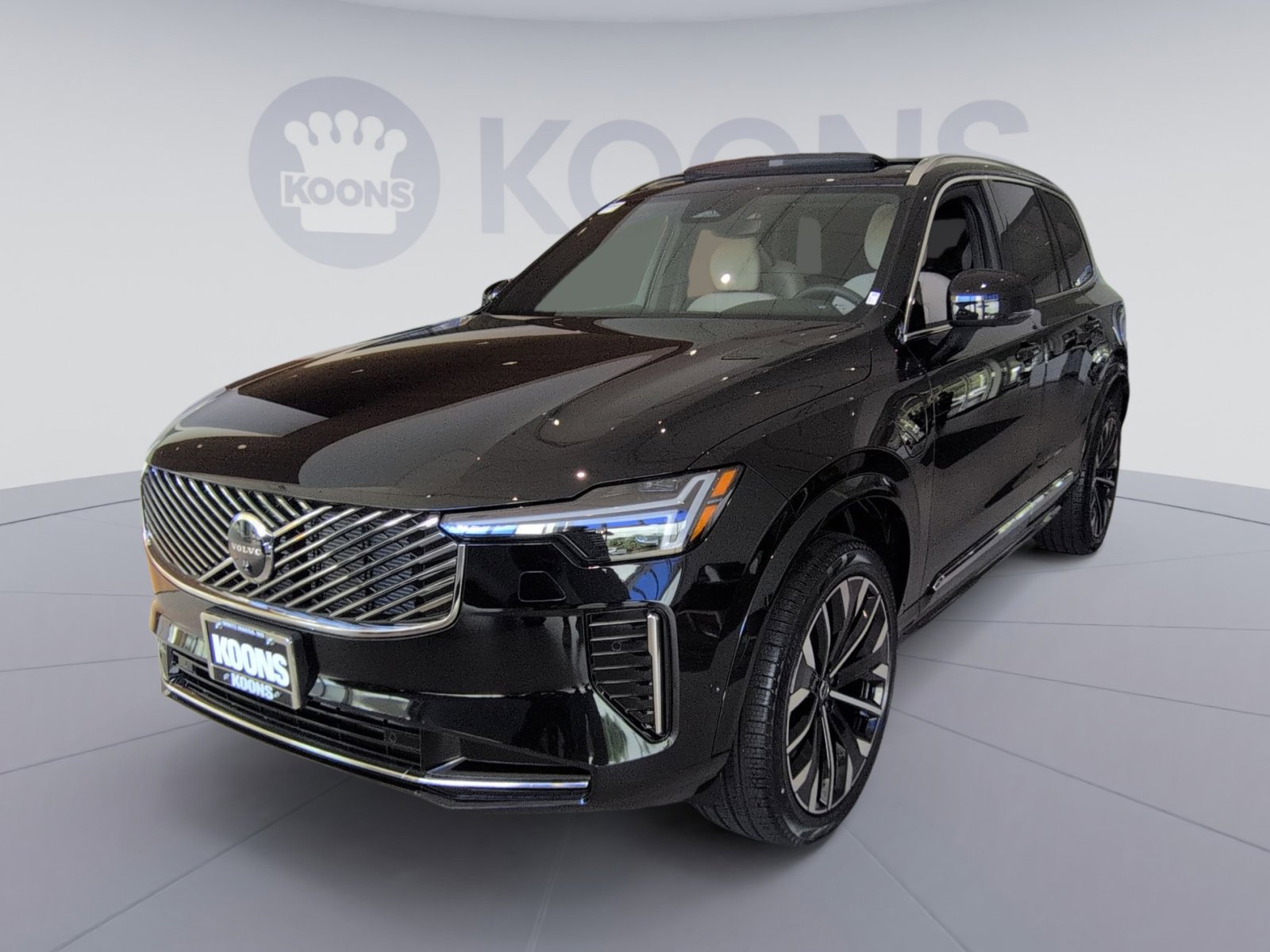 New 2026 Volvo XC90 T8 Plus