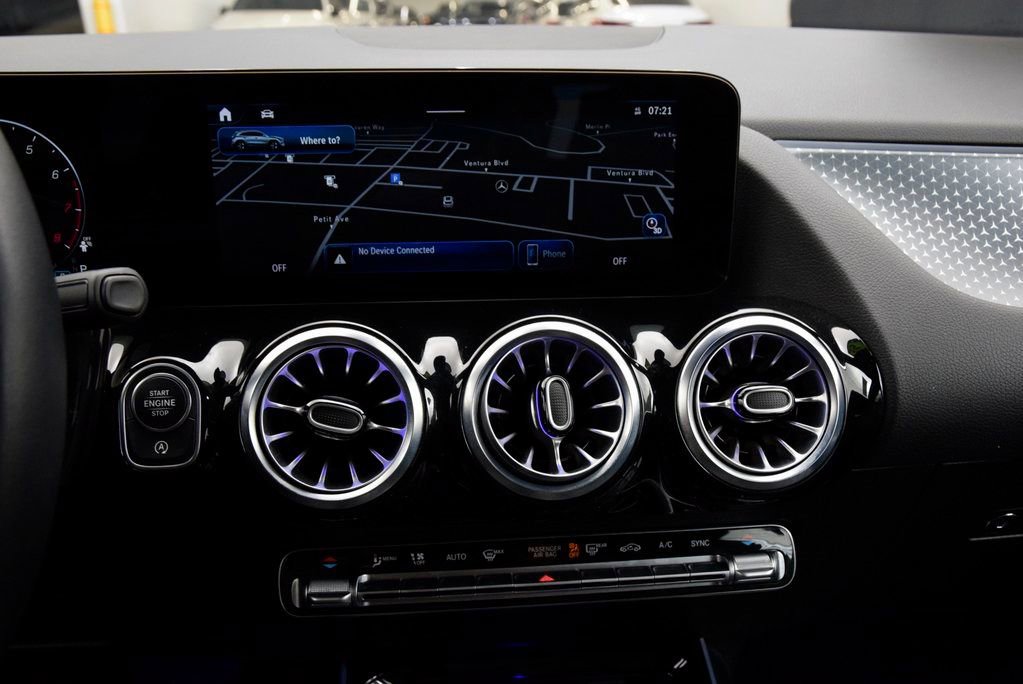 Certified 2025 Mercedes-Benz GLA 250 image 26