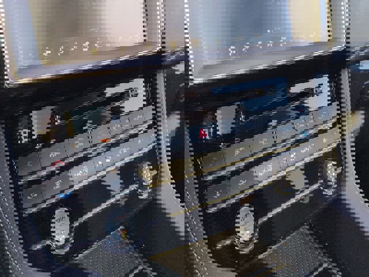 Used 2020 Jaguar F-PACE Checkered Flag image 29