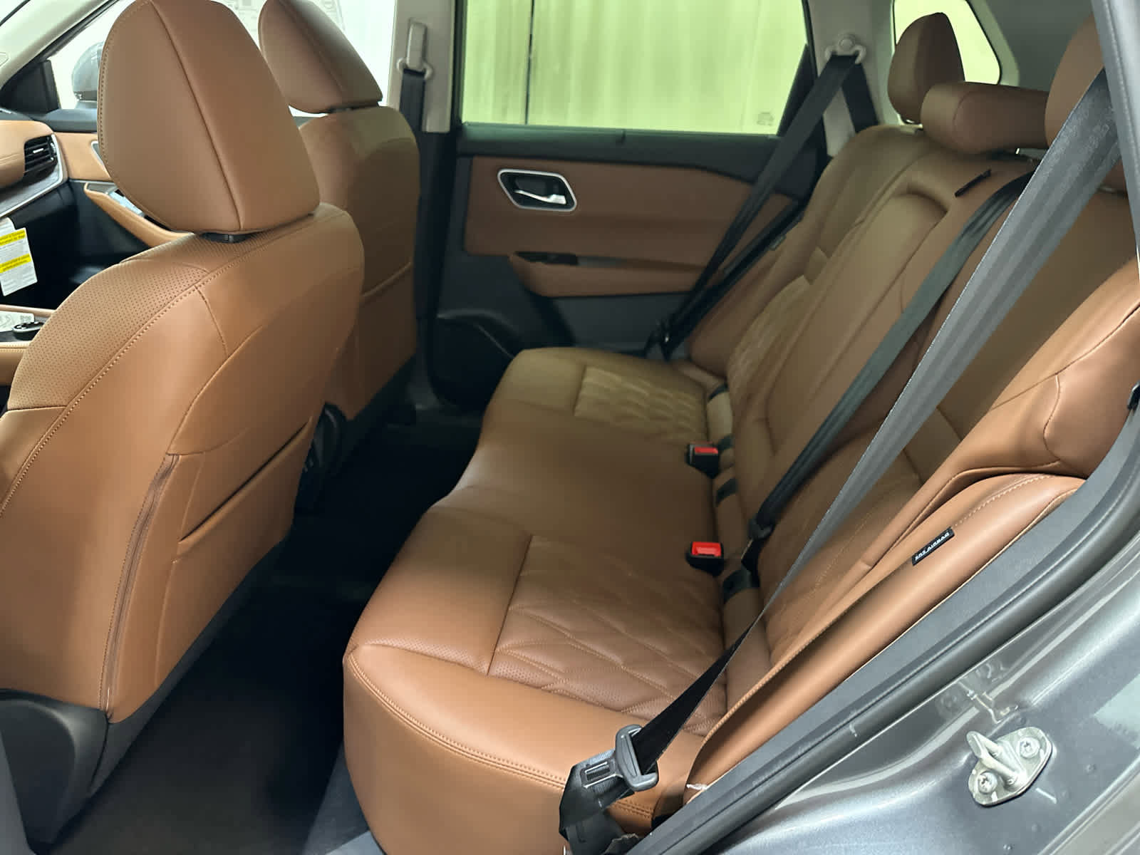 New 2026 Nissan Rogue Platinum image 13