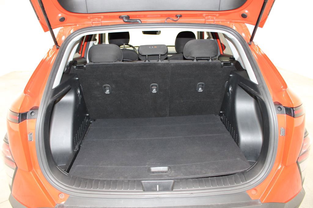 Used 2024 Hyundai Kona SEL image 14