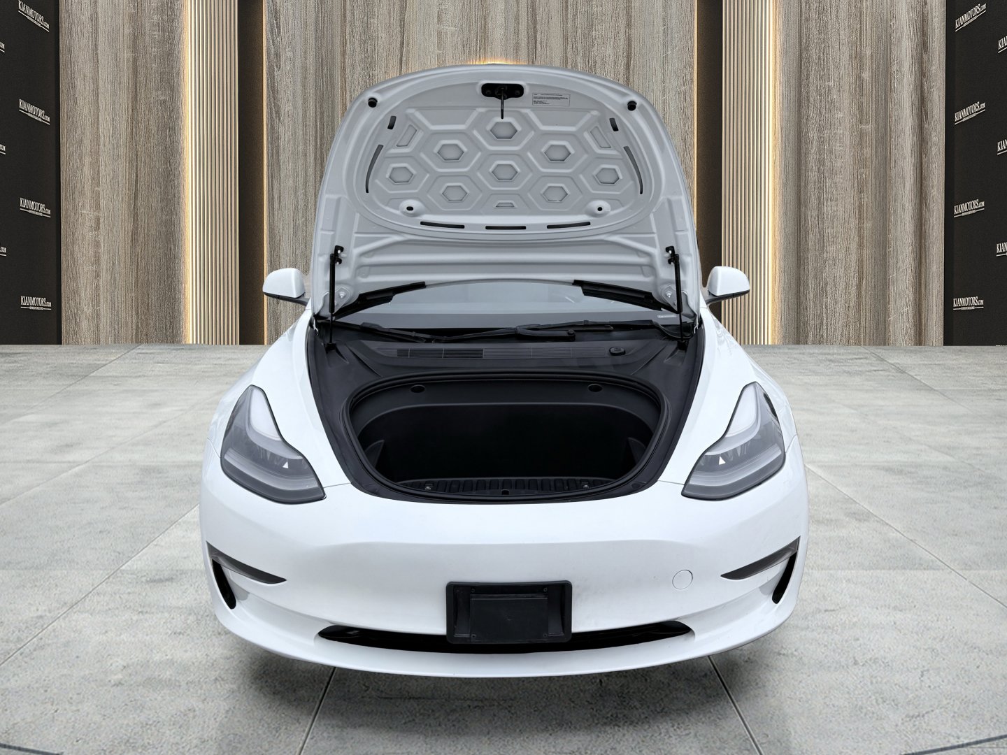 Used 2023 Tesla Model 3 Standard Range image 23