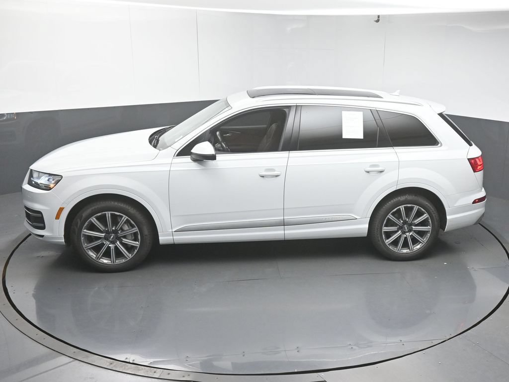 Used 2017 Audi Q7 3.0T Premium Plus w/ Premium Plus Package AWD/4WD image 44