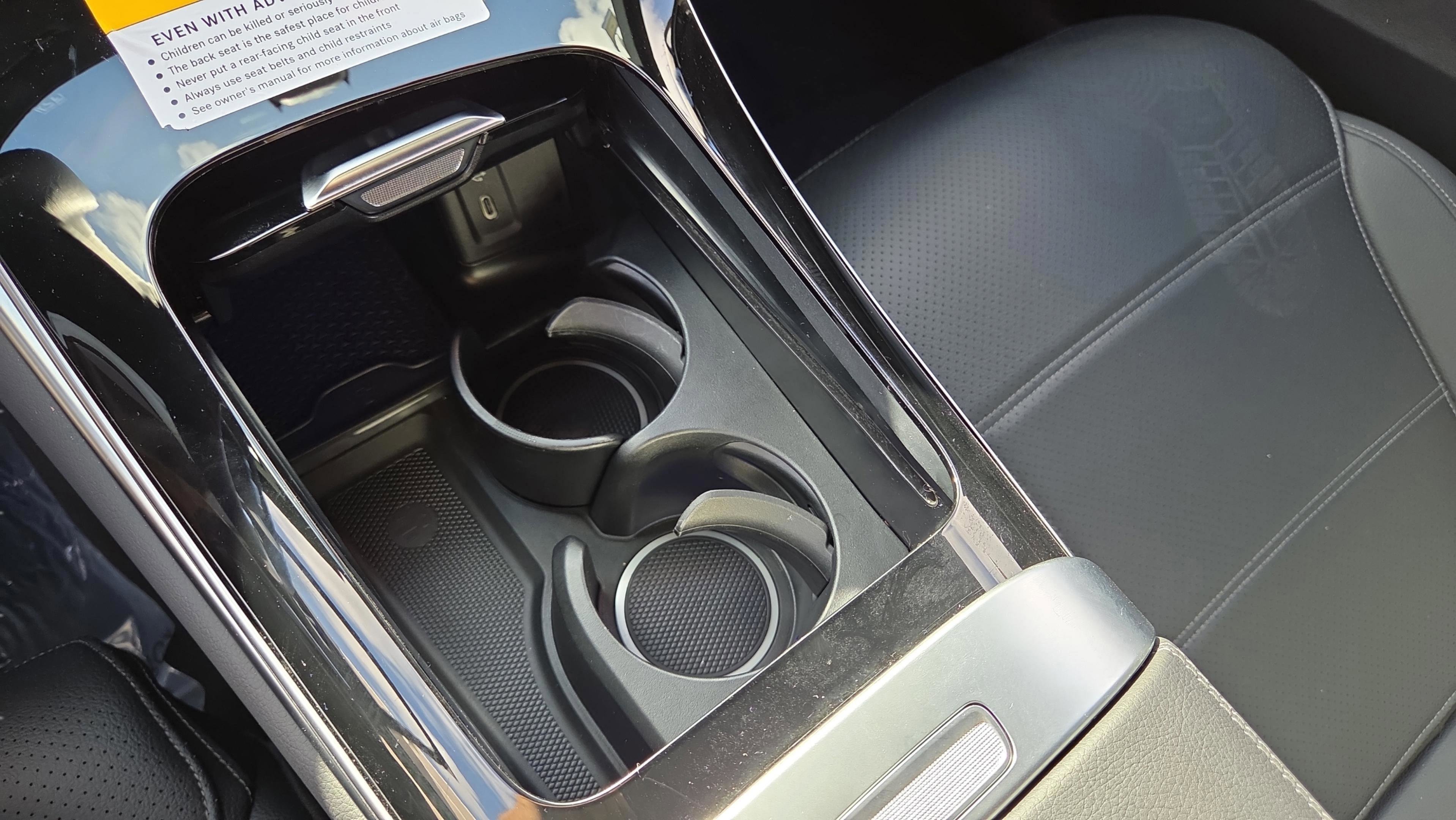 Used 2025 Mercedes-Benz GLC 300 image 16