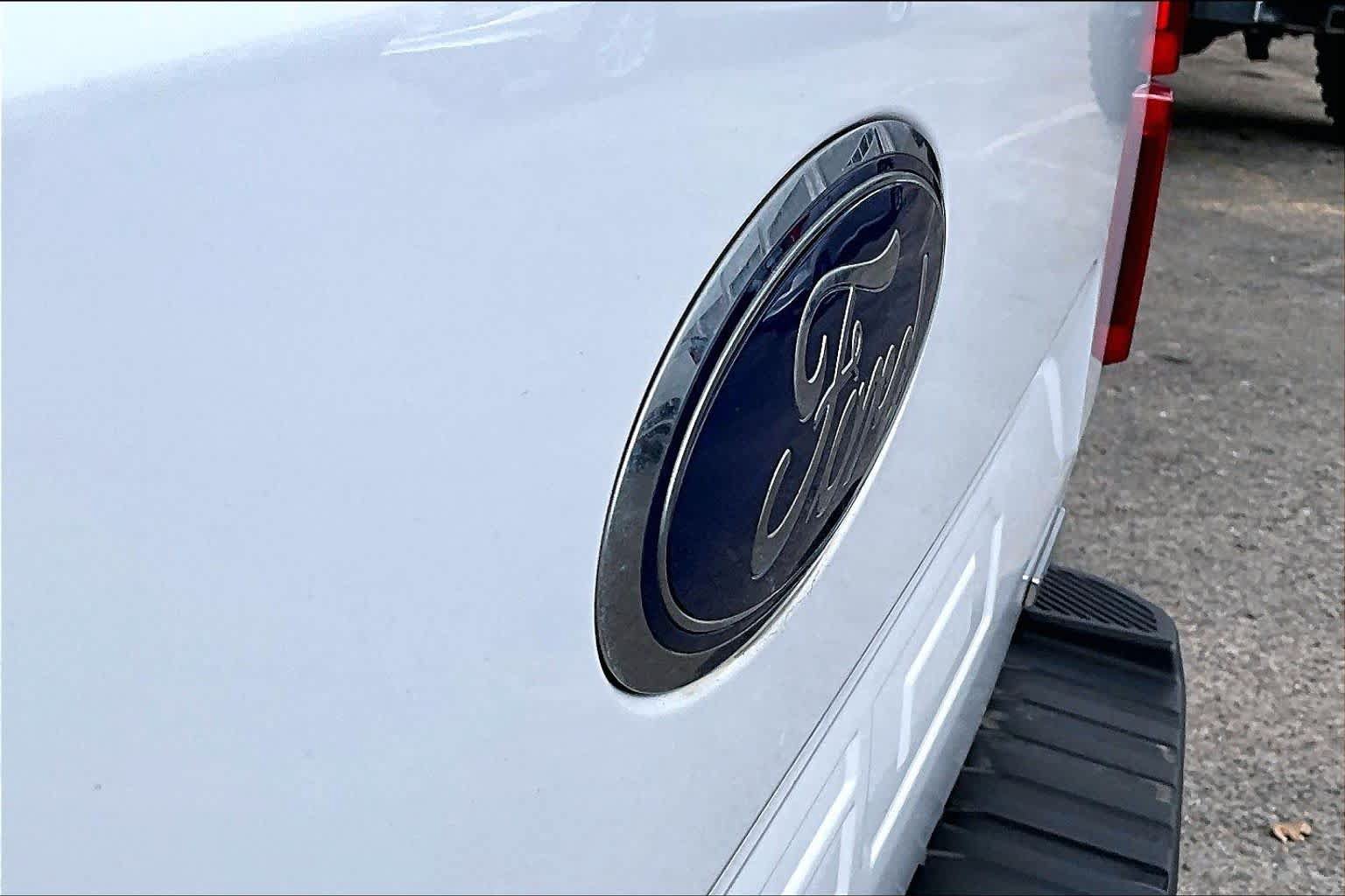 Used 2019 Ford F150 Lariat RWD image 31