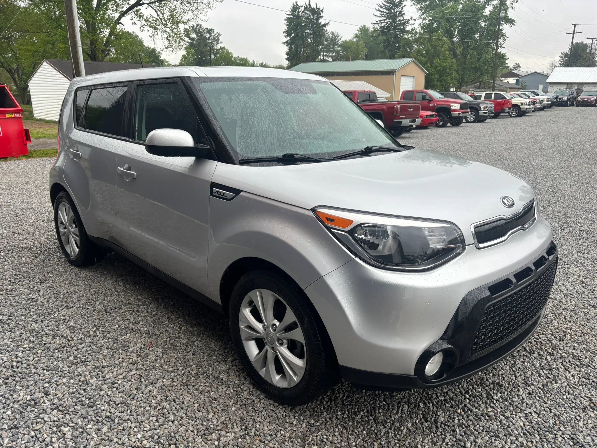 Used 2016 Kia Soul + FWD image 9